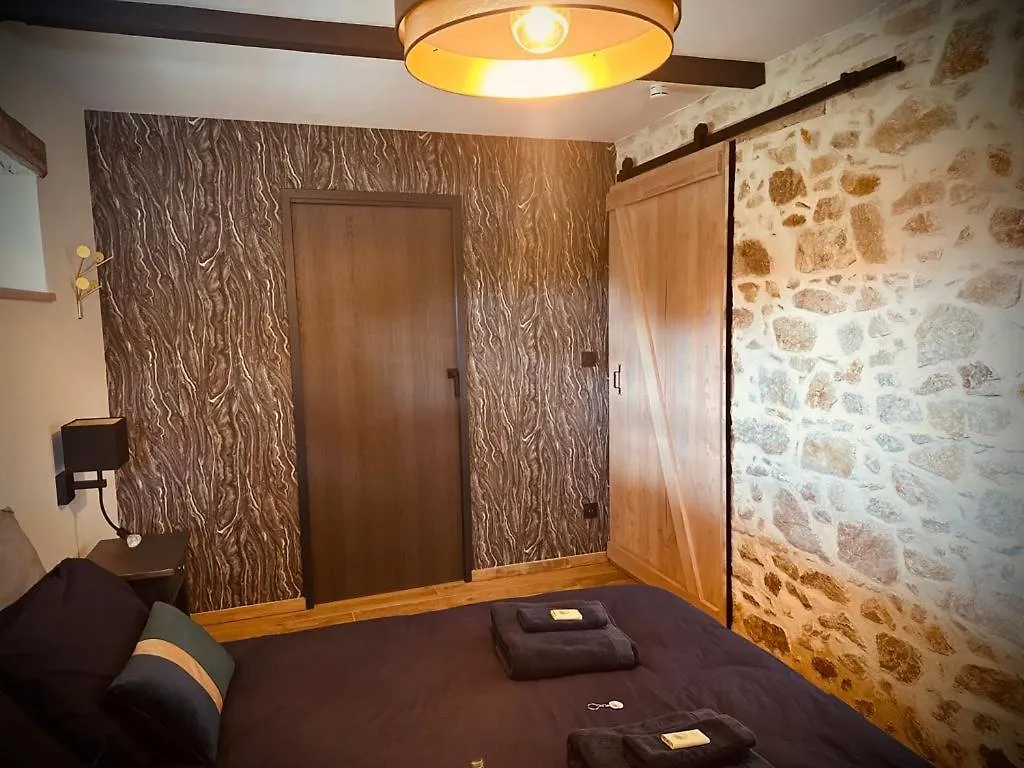 Gite De L'Archerie Classe 4 Etoiles Pour 4 Personnes, Saint-Leger-des-Pres France